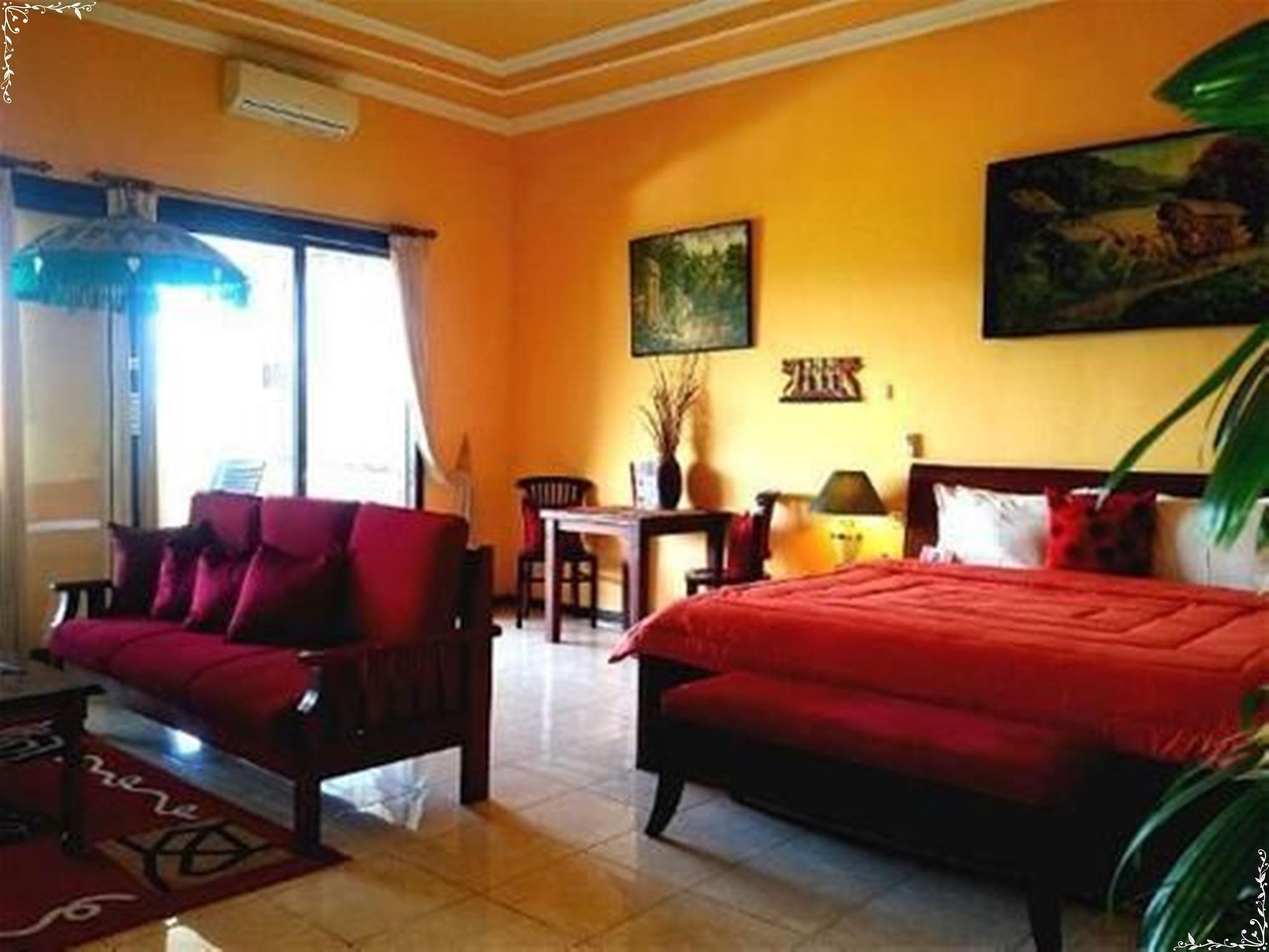 Bali Paradise Hotel Boutique Resort Lovina  Exterior photo