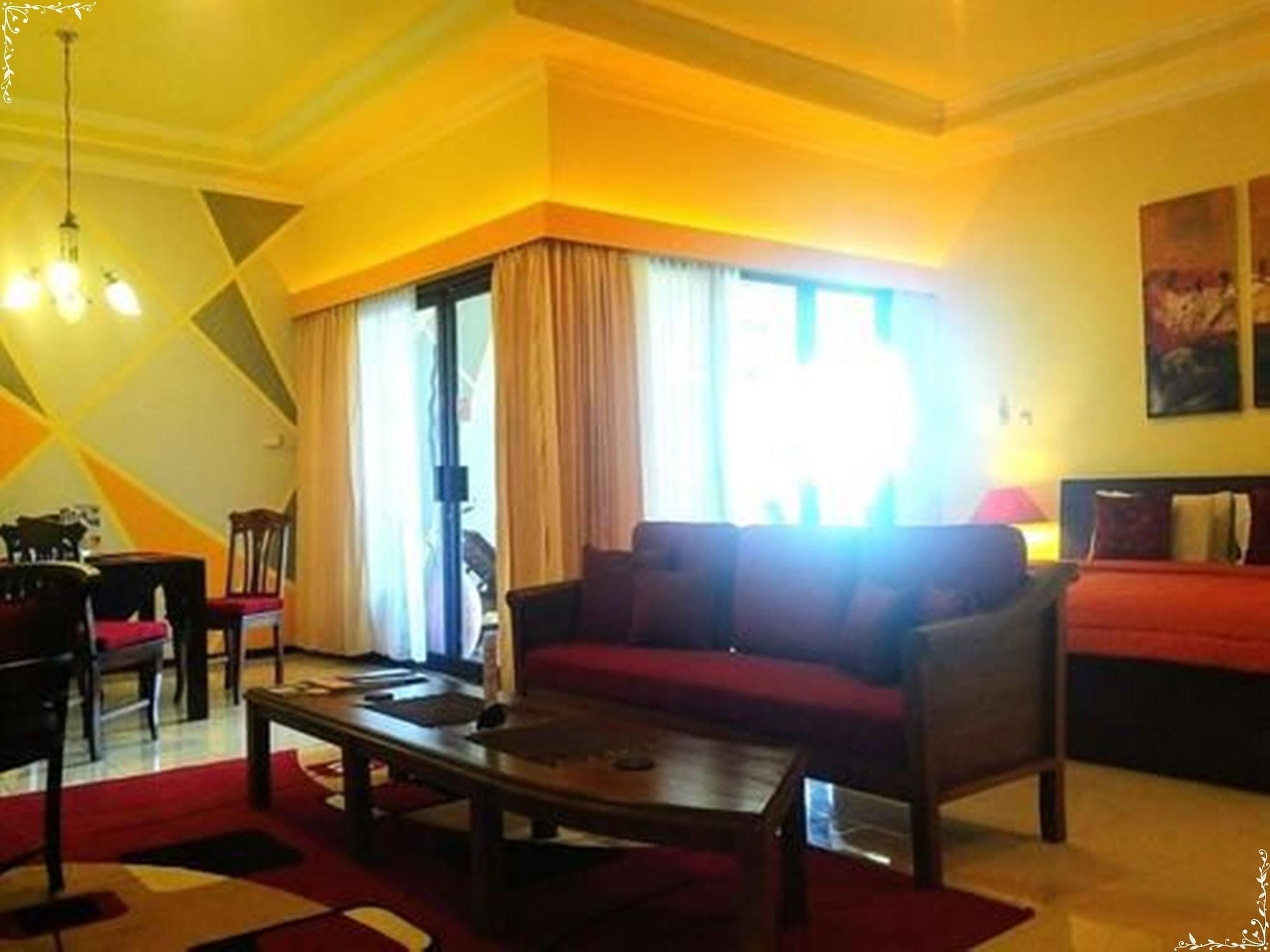 Bali Paradise Hotel Boutique Resort Lovina  Exterior photo
